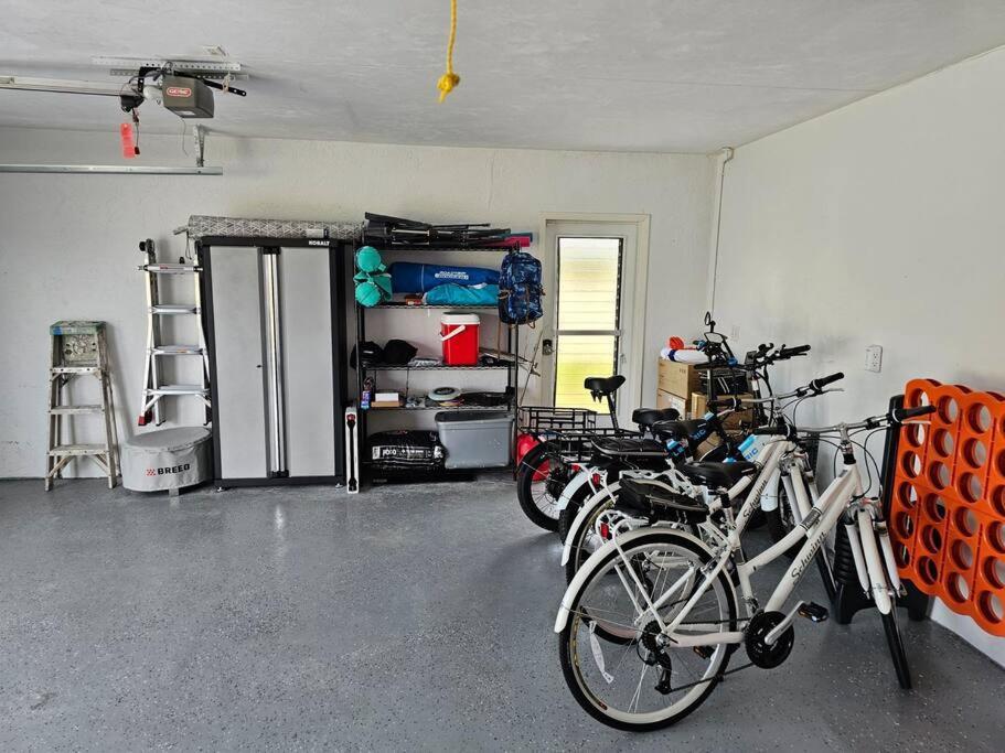 Cozy Retreat, Heated Pool, Water Canal, Bikes,3 Bedroom Кейп Корал Екстериор снимка