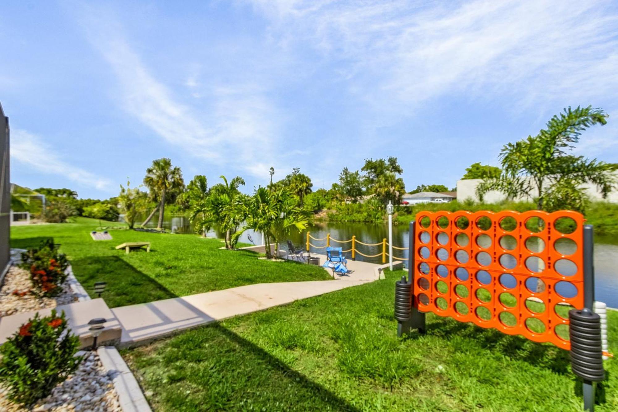 Cozy Retreat, Heated Pool, Water Canal, Bikes,3 Bedroom Кейп Корал Екстериор снимка
